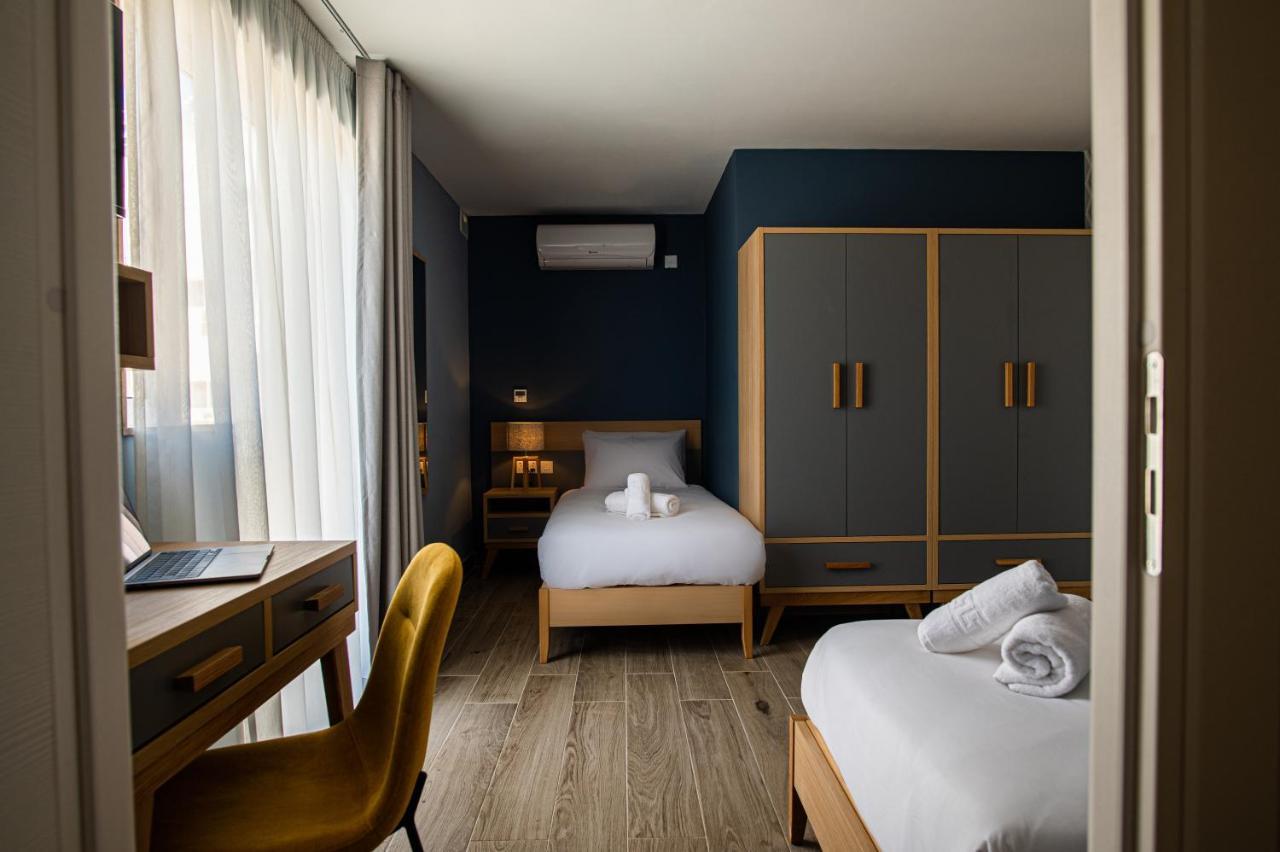 Ta' Tereza In Manwel Dimech Guest house Sliema